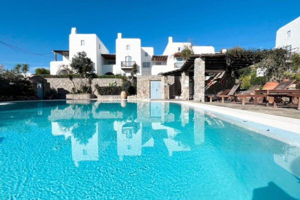 New LVR office in Mykonos